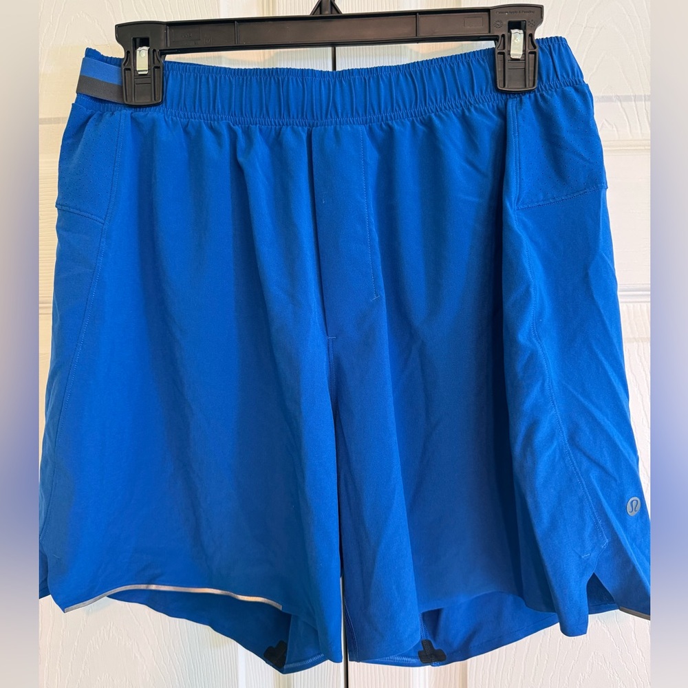 Lululemon Men’s Surge Linerless 6” short Size Medium.